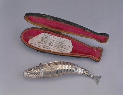 Sysæt i form af en fisk, 1765-90 (sølv) af English School